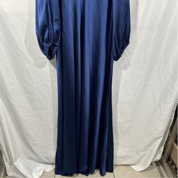NWT IEENA Mac Duggal [ 14 ] Plunge‎ Neck Long Sleeve Satin Gown in Midnight - Picture 11 of 16